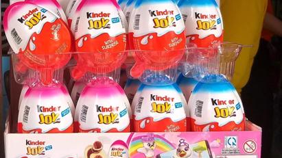 Nguy cơ ngộ độc, nhiễm khuẩn vì kẹo trứng Kinder Joy bán tại Việt Nam