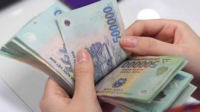 Delay to minimum wage increase proposed