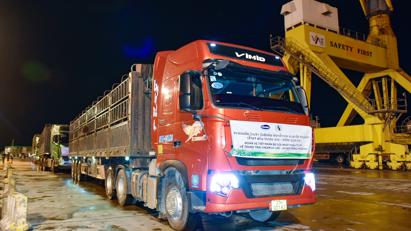 Trang trại Vinamilk Lao-Jagro tiếp nhận đàn bò sữa 1000 con đầu tiên nhập khẩu từ Mỹ