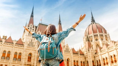 More Vietnamese travelling abroad