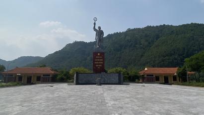 Vùng quê của “các cụ già bắn rơi máy bay” thu hút hàng chục dự án đầu tư khủng