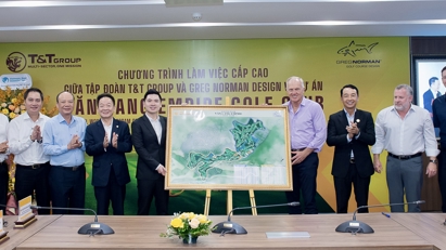 Cú swing đầu tiên của huyền thoại Greg Norman tại sân golf Văn Lang Empire