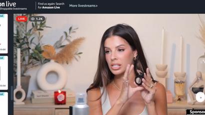 link bet88 cũng muốn có những “ông hoàng son môi”