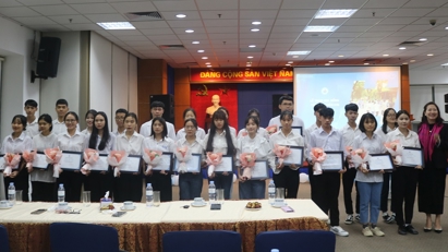 Tặng học bổng cho sinh viên, PVcomBank tiếp tục hành trình thắp sáng niềm tin
