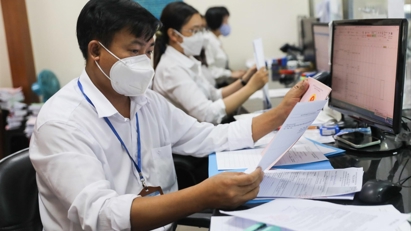 Tinh giản biên chế: Giảm số người hưởng lương từ ngân sách còn chậm