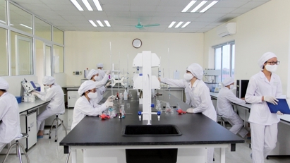 Quả ngọt từ chiến lược sóng đôi Đông dược - Tân dược của Traphaco