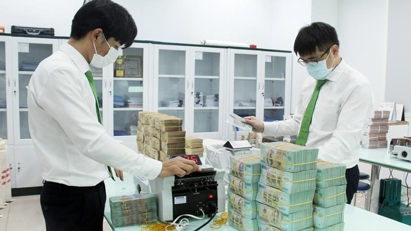 Thủ tướng: Ngân hàng Nhà nước nghiên cứu và thực hiện ngay việc nâng hạn mức tín dụng phù hợp