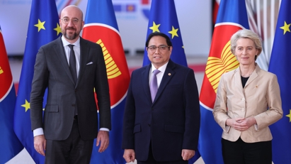 Thủ tướng đề nghị ASEAN-EU "lấy hoà bình là mục đích, coi hợp tác là công cụ và đề cao thượng tôn pháp luật"
