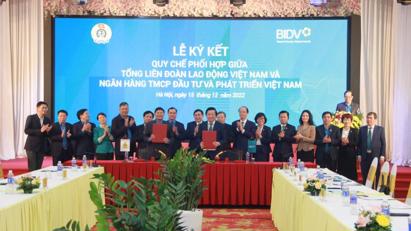 Ứng dụng công nghệ trong đóng kinh phí công đoàn