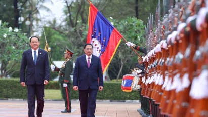 PM’s visit creates new momentum for Vietnam-Laos relations