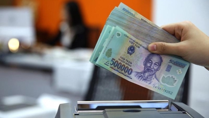 Base salary for public employees to rise from July 1