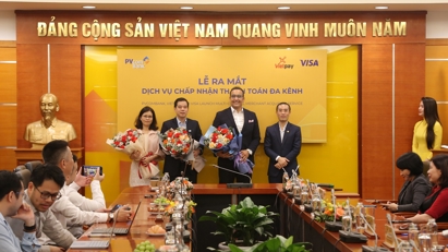 PVcomBank launches service to boost non-cash payments