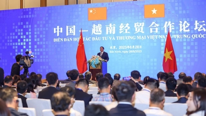 PM attends Vietnam - China investment forum in Beijing