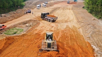 Disbursement of public investment in transport reaches 36%