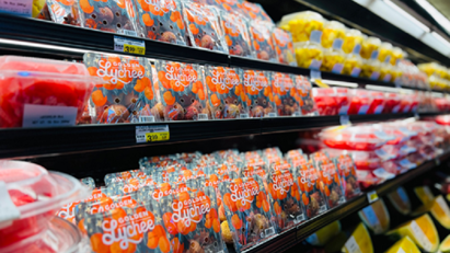 Fresh Vietnamese lychees on sale in US