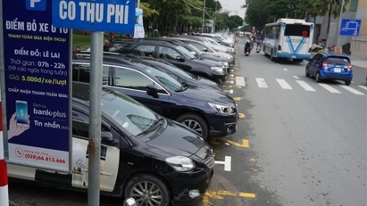 TP.HCM đề xuất mức thu phí sử dụng tạm thời lòng đường, vỉa hè năm 2024 