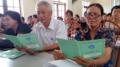 Cách tính lương hưu khi đóng cả bảo hiểm xã hội bắt buộc và tự nguyện