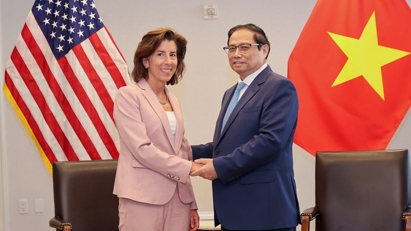 PM proposes US further open markets for Vietnamese products