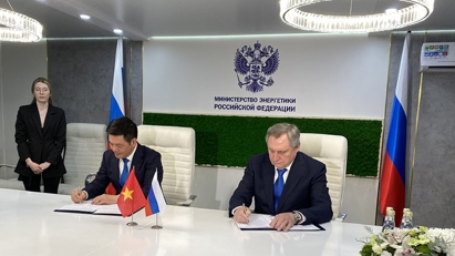 Vietnam & Russia sign deals in energy cooperation