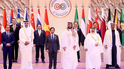PM calls for ASEAN & Gulf countries to boost trade and investment cooperation