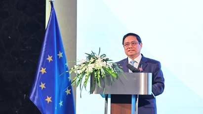 PM proposes solutions to promote green initiatives with EU