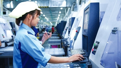 Giữa bộn bề thách thức, động lực nào để Việt Nam vực dậy tăng trưởng?