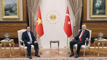 PM meets with Turkish President in Ankara