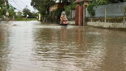 Miền Trung yêu cầu các hồ đập tăng lưu lượng vận hành điều tiết lũ