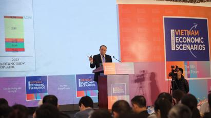 TS. Cấn Văn Lực: "Năm 2024 kích tăng trưởng nhưng không quá lo lạm phát"
