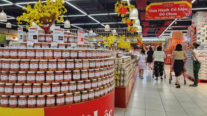 Tưng bừng kích cầu, “đón sóng” tiêu dùng mùa Tết