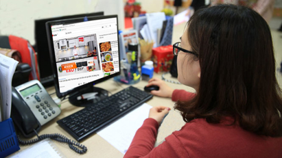 Cơ quan thuế mạnh tay cưỡng chế để thu hồi nợ thuế thương mại điện tử