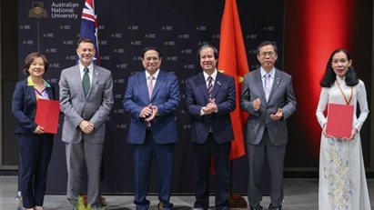 PM attends the Vietnam - Australia education forum in Canberra.