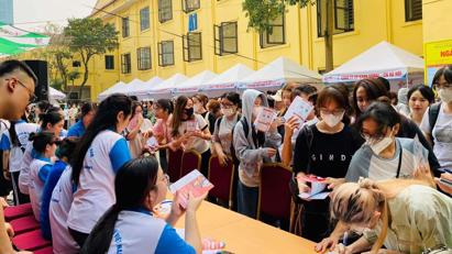 Doanh nghiệp tại Hà Nội cần tuyển dụng hàng nghìn việc làm bán thời gian