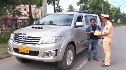 Vietnam Opens Roads to Foreign Drivers, with Conditions