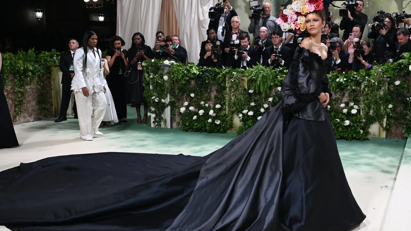 Met Gala: Sự kiện thời trang hay cỗ máy kiếm tiền?