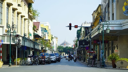 Bất ngờ với giá nhà mặt phố Hà Nội trong quý 1/2024
