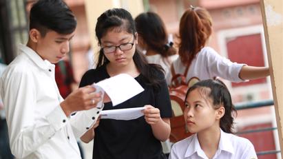 Các trường ngoại ngữ, luật, công nghệ công bố điểm chuẩn, điểm sàn xét tuyển sớm