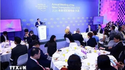 PM co-chaired a dialogue with major WEF enterprises