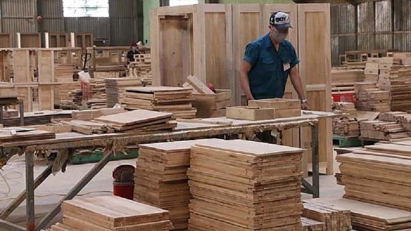 US abolishes tax invasion investigation for Vietnamese wooden cabinets