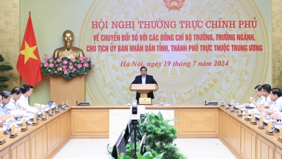 PM calls for all-people and comprehensive digital transformation