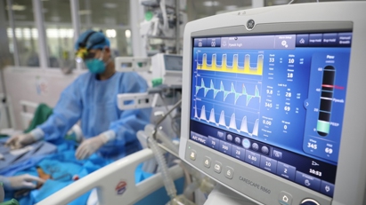 Đảm bảo trực cấp cứu, cung ứng đủ thuốc ứng phó bão số 2