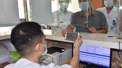 Bộ Y tế trả lời kiến nghị của cử tri về việc bỏ giấy chuyển tuyến khi đi khám chữa bệnh