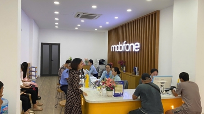 Khách hàng MobiFone vùng lũ được tặng 30.000 đồng