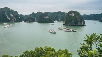 Vịnh Hạ Long bắt đầu đón du khách trở lại