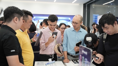 Hơn 50.000 iPhone 16 đến tay người dùng Việt, phần lớn chọn Pro Max Titan sa mạc