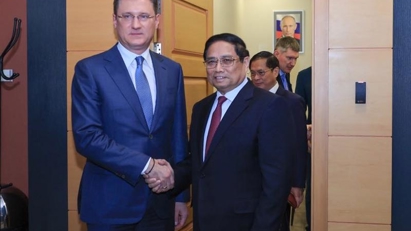 Vietnam commits favorable conditions for Russian firms: PM