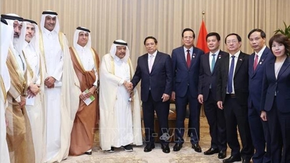 PM pledges to create optimal environment for Qatari investors