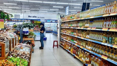  Vietnam's retail sales and tourism sector show strong growth