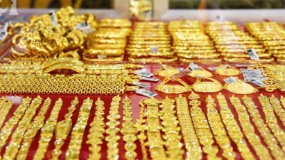 "Núp bóng" tiệm vàng để chuyển hàng triệu USD ra nước ngoài