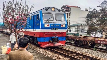 Hà Nội sẽ hỗ trợ vé tàu xe cho 5.000 công nhân về quê đón Tết 